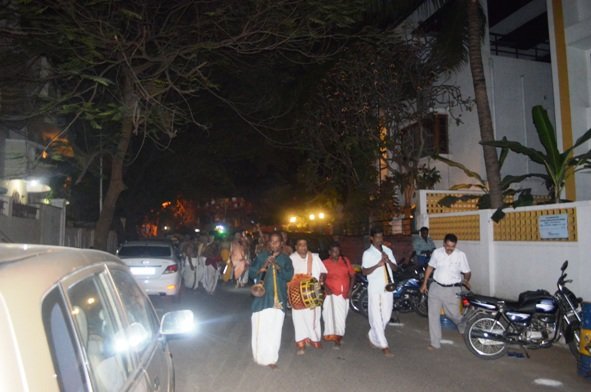 HH Pujyashri Acharya Swamijis arrive at Chennai RA Puram Camp